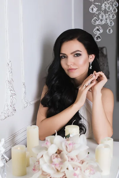 stüdyoda poz güzel gelin