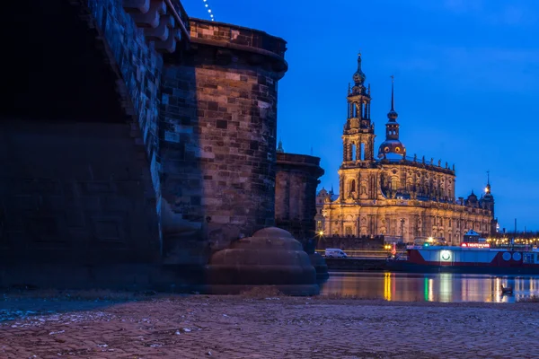 Koninklijke katholieke kerk Dresden — Stockfoto