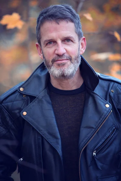 Portrait Handsome Man Outdoors Black Leather Jacket — Stock Photo, Image