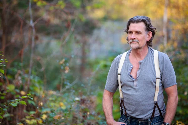 Retrato Homem Bonito Seus Anos Parque — Fotografia de Stock