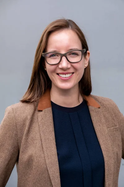 Portrait Smiling Brunette Woman Brown Suit Glasses — Stock Photo, Image