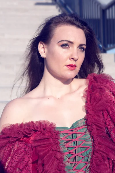 Portrait Beautiful Brunette Woman Red Evening Dress Sitting Stairs Sun — Stock Photo, Image