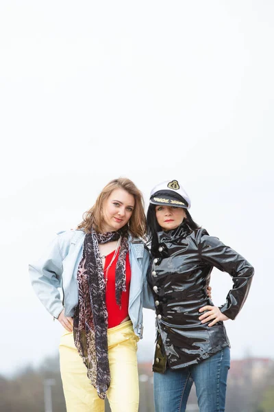 Portrait Two Women 1980S Style Posing Street — Stock Photo, Image