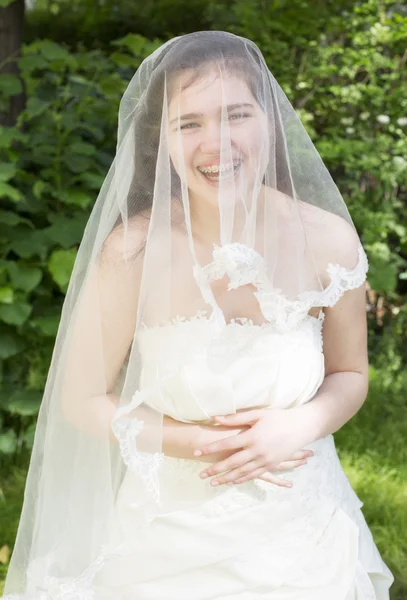 Young bride — Stock Photo, Image