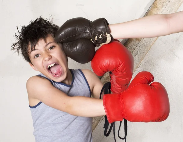 Boy getting punched — Stock Photo, Image