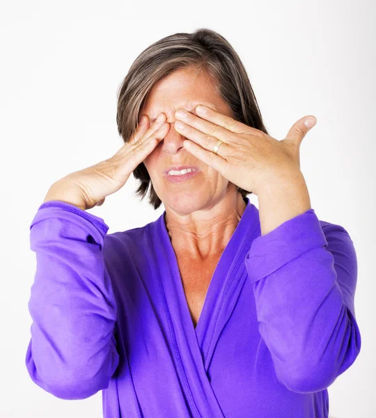 Mujer con dolor de cabeza — Foto de Stock