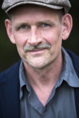 Bir adamın portresi.