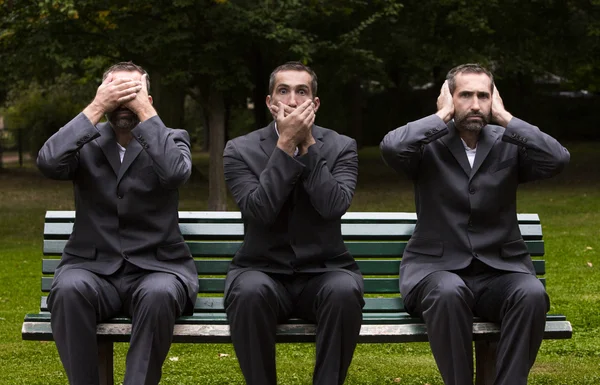 Bak, konuşmak, duyma