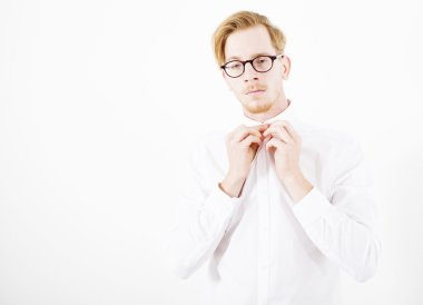 Kızıl saçlı genç bir adam portresi