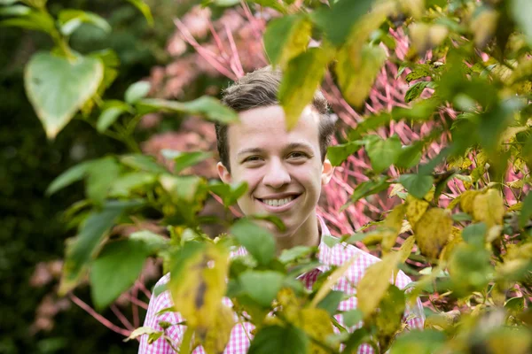 Retrato de un joven — Foto de Stock