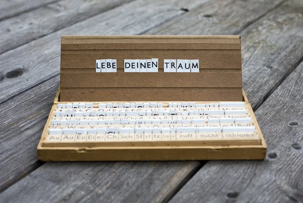 Text: "Lebe Deinen Traum" — Fotografie, imagine de stoc