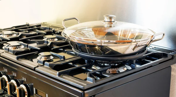 Pot on stove — Stock Photo, Image