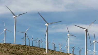 Rüzgar jeneratörleri Palm Springs, Ca yakınındaki yeti