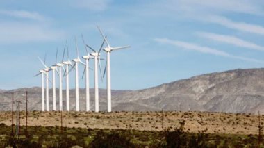 Rüzgar jeneratörleri Palm Springs, Ca yakınındaki yeti