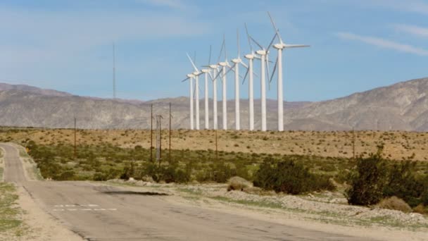 Rüzgar jeneratörleri Palm Springs, Ca yakınındaki yeti — Stok video