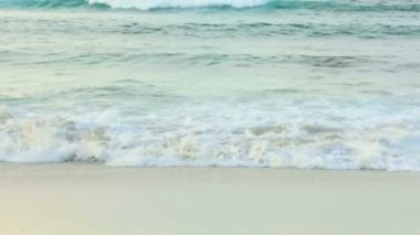 Mavi Dalgalar yakın çekim