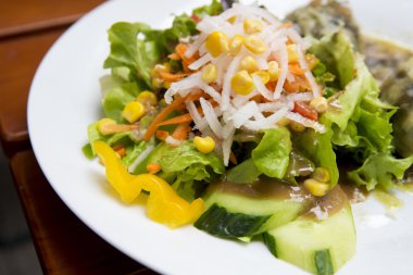 taze salata tabağı