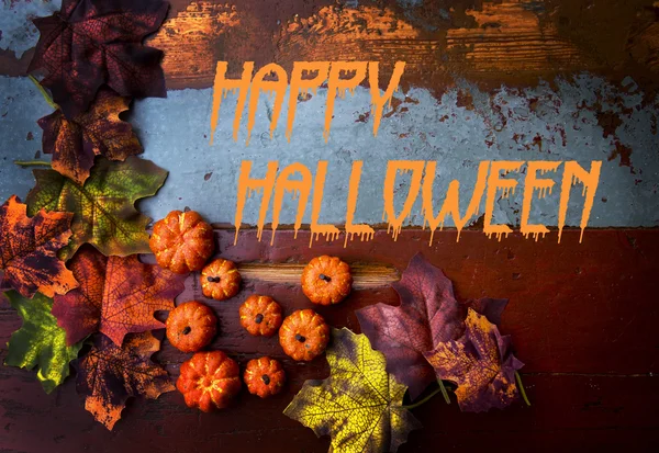 Mesa de madera con: Feliz Halloween — Foto de Stock