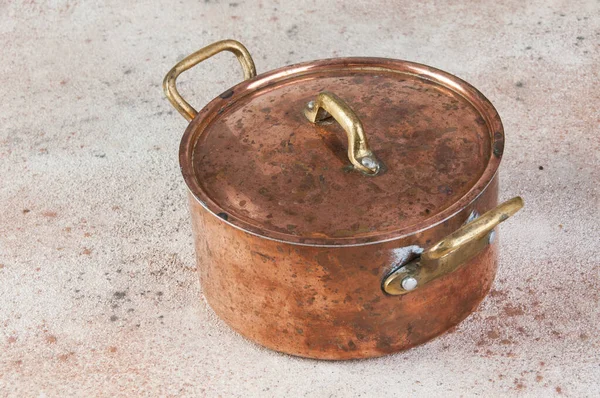 Old Copper Casserole Lid Brass Handles Concrete Background Copy Space — Stock Photo, Image