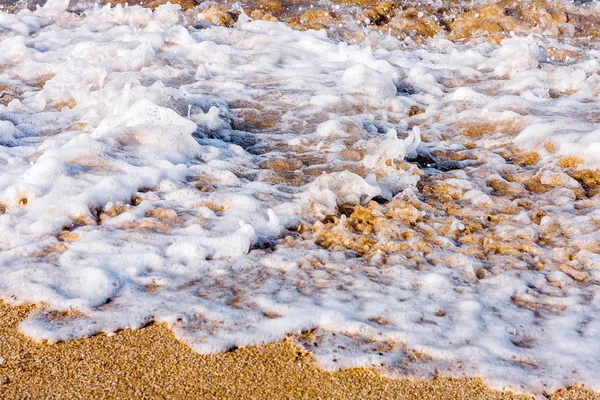 Playa de arena y ola —  Fotos de Stock