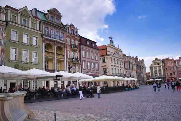 Wroclaw Polen Mai 2019 Menschen Die Sommer Bei Bewölktem Himmel — Stockfoto