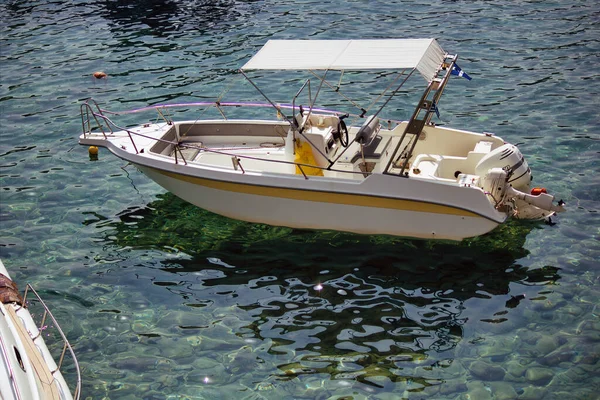 Kreta Crète Grèce Septembre 2017 Bateau Moteur Flottant Sur Une — Photo