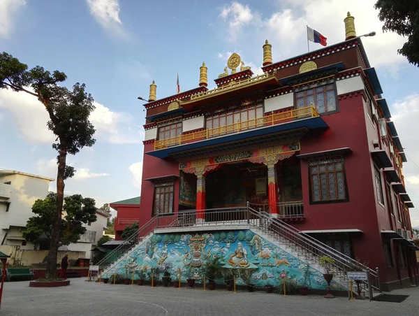 Dehradun Indien November 2016 Färgglad Konst Dekoration Ristade Religiösa Byggnad — Stockfoto