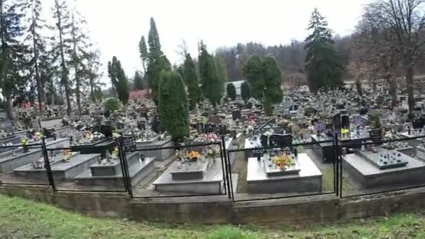 Pan Shot Graveyard Cemetery South Poland Ancient Mausoleum — Stock Video