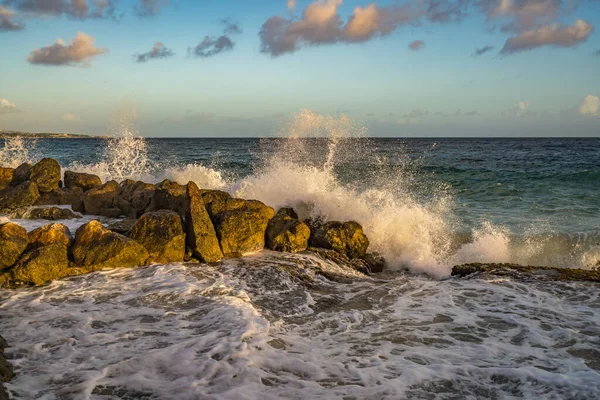 Güzel deniz manzarası. doğa arkaplanı