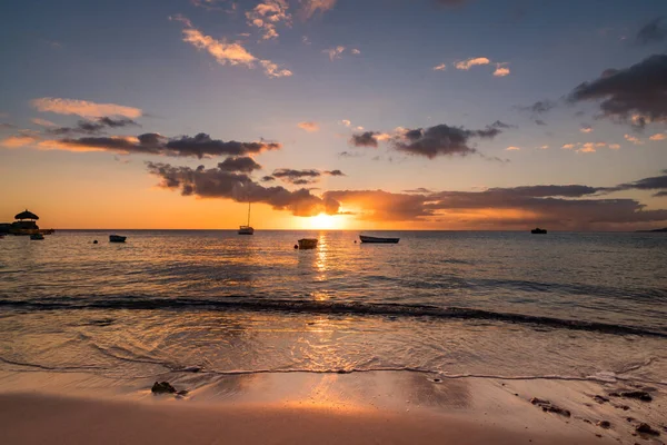 Belo Pôr Sol Sobre Mar — Fotografia de Stock