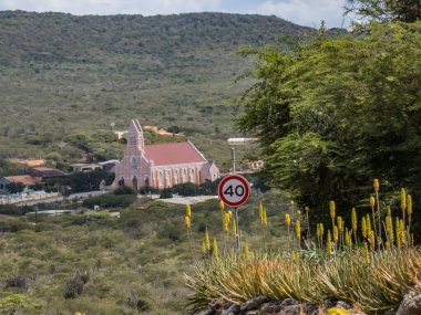 Güzel kilise binasının manzarası.