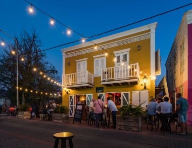 Petermaai 'de dolaşmak Willemstad' ın tarihi bir parçasıdır.