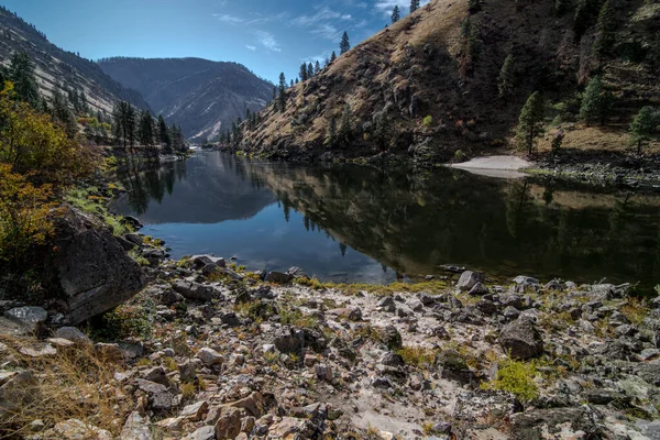 Sonbaharda Somon Nehri, Idaho