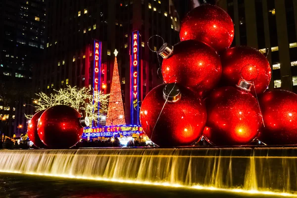 Decorações Natal Nova York Com Radio City Music Hall Árvore — Fotografia de Stock