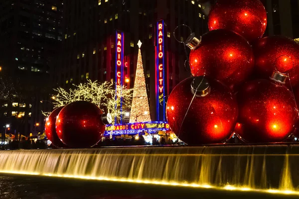 Decorações Natal Nova York Com Radio City Music Hall Árvore — Fotografia de Stock