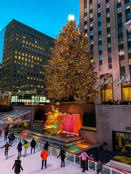 Rockefeller Center Kerstboom Kerstversiering Het Rockefeller Plaza Tegenover Het Rockefeller — Stockfoto