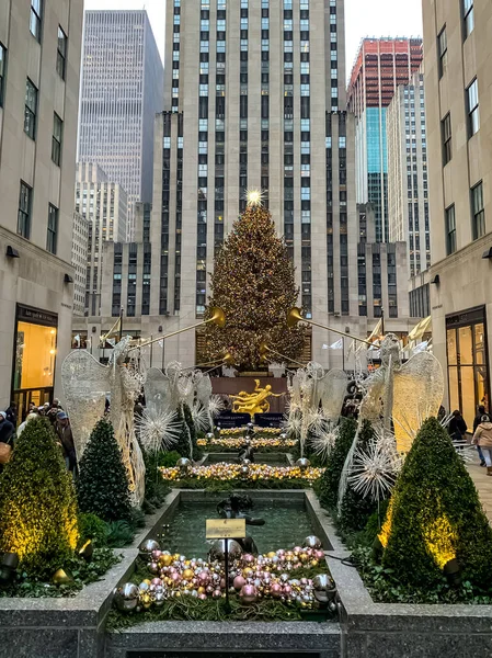 Rockefeller Center Christmas Tree Різдвяні Прикраси Рокфеллер Плаза Перед Будівлею — стокове фото
