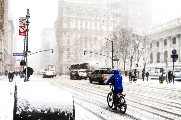 Winter Snowstorm Blizzard New York City Heavy Snow Fall Cars — Stock Photo, Image