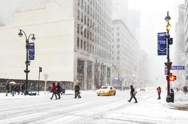 Winter Snowstorm Blizzard New York City Heavy Snow Fall Cars — Stock Photo, Image