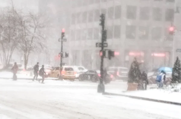 Téli Hóvihar Hóvihar New Yorkban Erős Havazással Autók Hóval Borítva — Stock Fotó