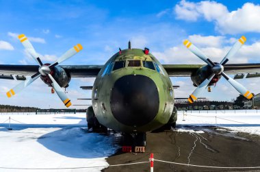 Alman Hava Kuvvetleri Transferi C-160D Berlin 'deki Askeri Tarih Müzesi' nde (Bundeswehr Askeri Tarih Müzesi) sergilenmektedir. Berlin, Almanya.