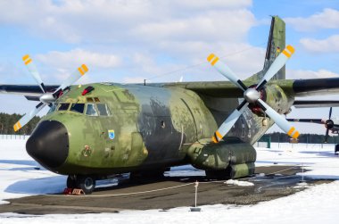 Alman Hava Kuvvetleri Transferi C-160D Berlin 'deki Askeri Tarih Müzesi' nde (Bundeswehr Askeri Tarih Müzesi) sergilenmektedir. Berlin, Almanya.