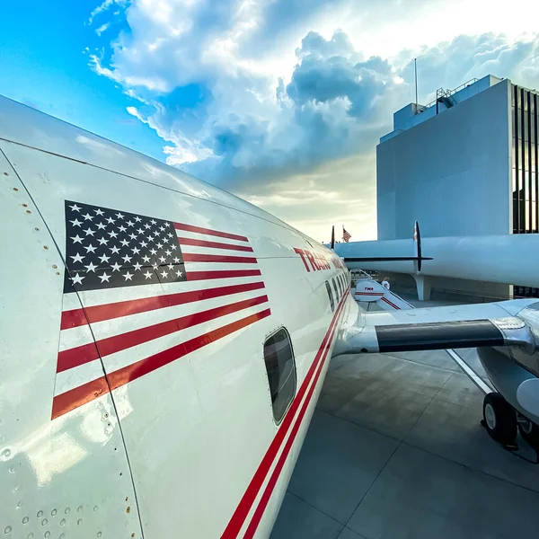 Trans World Airlines Twa Lockheed 1649A Starliner Registro N8083H Lado — Fotografia de Stock