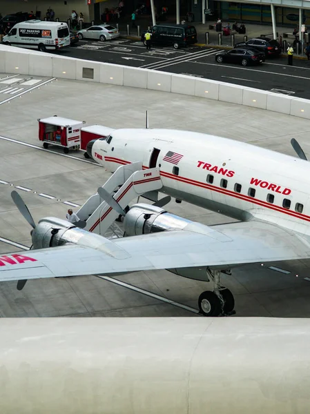 Trans World Airlines Twa Lockheed 1649A Starliner Registration N8083H Next — Stock Photo, Image