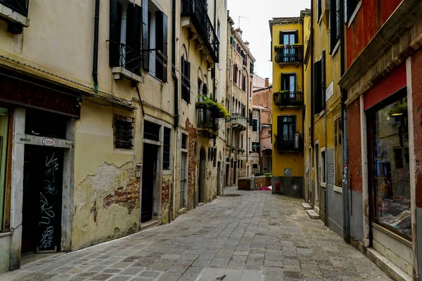 Venezia Una Bella Giornata Con Piccoli Stretti Canali Barche Gondole — Foto Stock