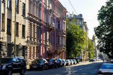 Aziz Petersburg Panoraması 'nda tarihi binalar mimari sokaklar ve kanallar Saint Petersburg, Rusya.