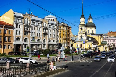 Aziz Petersburg Panoraması 'nda tarihi binalar mimari sokaklar ve kanallar Saint Petersburg, Rusya.