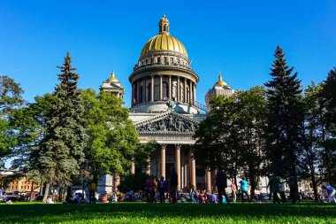 Saint Isaac Katedrali veya Isaakievskiy Sobor, Rusya 'nın Saint Petersburg şehrinde bulunan bir katedral..