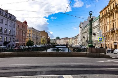 Saint Petersburg Panorama tarihi binalar, mimari, sokaklar ve kanalları ile Saint Petersburg, Rusya.