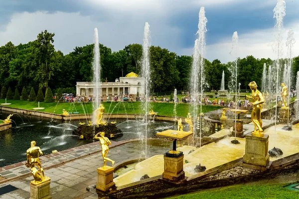 Παλάτι Peterhof Στο Peterhof Petergof Κοντά Στην Αγία Πετρούπολη Ρωσία — Φωτογραφία Αρχείου